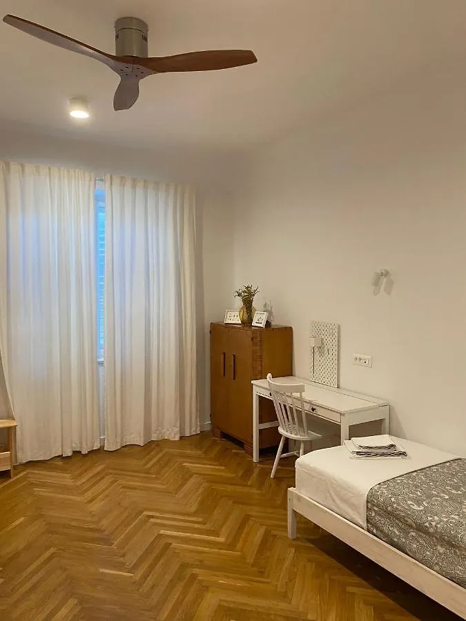 Apartmán Specious And Newly Decorated At Bacvice Beach Split