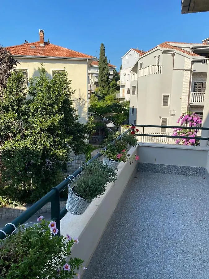 Specious And Newly Decorated At Bacvice Beach Split 0*,  Chorvatsko